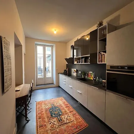 شقة Coeur De Ville, Garage Prive Et Gratuit Avec Terrasse ! كاهورْ